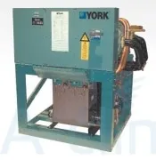 Винтовой чиллер YORK с водяным охлаждением YCSE-SB 40